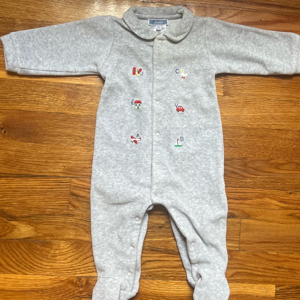 Jacadi Velour Onesie Size 6m Gray